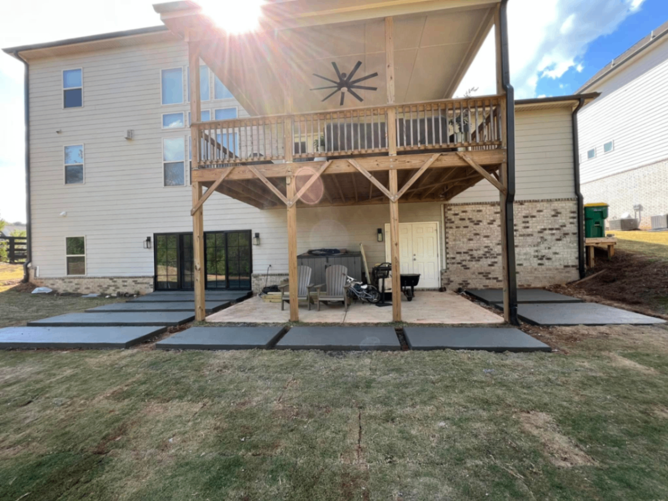 Stepping stone hardscape walkway